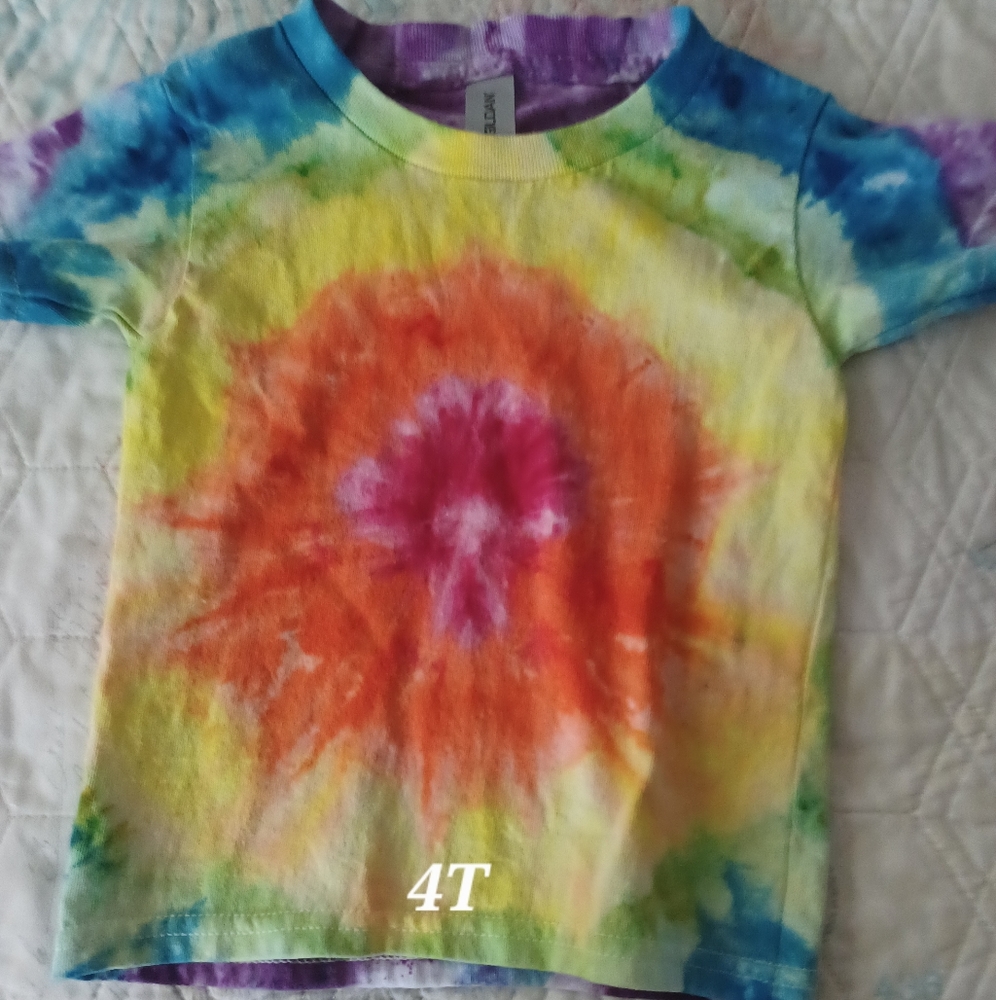 Toddler tie dye